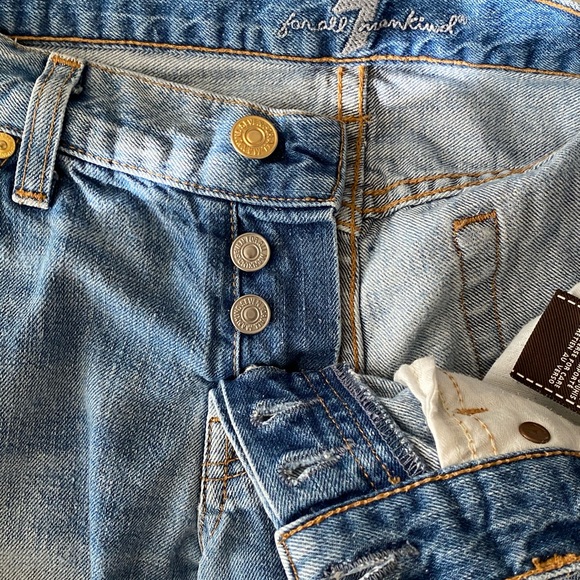✨BOGO FREE✨ 7 for All Mankind Roll Up Jean Shorts - Picture 4 of 6